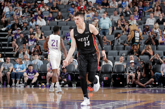 生代金花成 生代金花成