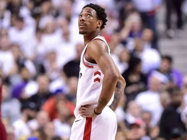 直塞肋部 直塞肋部